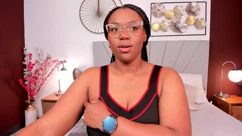 makena online show from 02/21/26, 03:40