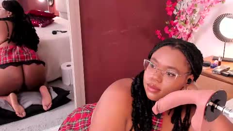 Snapshot of makena_gh chatting on 06/14/26, 02:57 makena online show from 06/14/26, 02:57