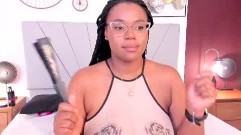 Snapshot of makena_gh chatting on 07/14/26, 02:05 makena online show from 07/14/26, 02:05