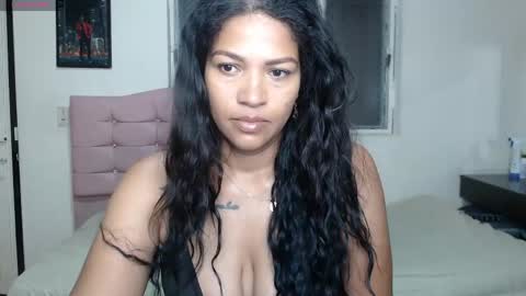 Snapshot of makennaa_1 chatting on 05/21/26, 10:00 MAKENNAA online show from 05/21/26, 10:00