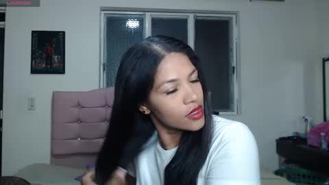 Snapshot of makennaa_1 chatting on 05/27/26, 10:12 MAKENNAA online show from 05/27/26, 10:12