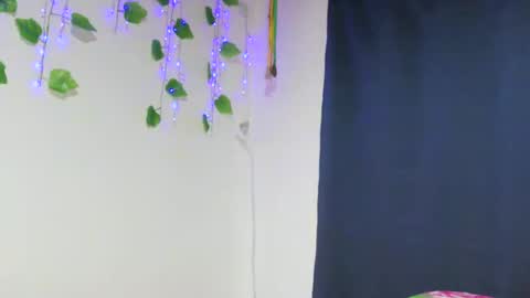 Snapshot of makenzy_darly chatting on 01/04/25, 03:18 Makenzy darly online show from 01/04/25, 03:18