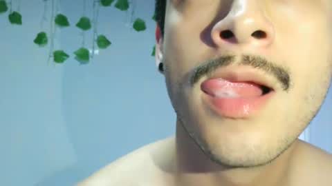 Snapshot of makenzy_darly chatting on 01/20/25, 09:32 Makenzy darly online show from 01/20/25, 09:32