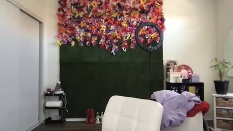 Snapshot of makeouthilldani chatting on 03/09/25, 07:48 hokulani online show from 03/09/25, 07:48