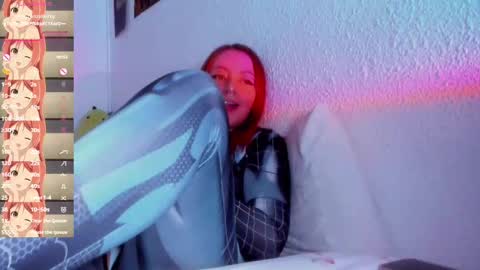 ...  ... online show from 02/11/25, 02:57