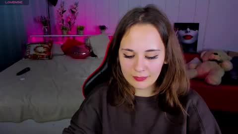 Makima online show from 02/20/25, 07:30