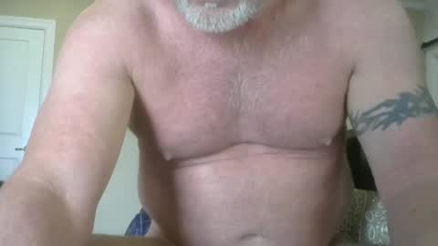 Snapshot of makinit08 chatting on 04/24/26, 08:44 makinit08 online show from 04/24/26, 08:44