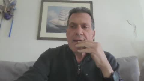 Snapshot of makis8989 chatting on 12/14/24, 08:34 makis8989 online show from 12/14/24, 08:34