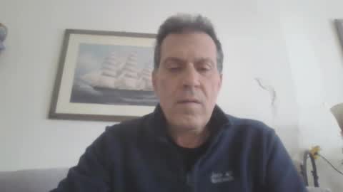 Snapshot of makis8989 chatting on 12/29/24, 07:28 makis8989 online show from 12/29/24, 07:28