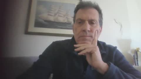 Snapshot of makis8989 chatting on 01/06/25, 07:52 makis8989 online show from 01/06/25, 07:52