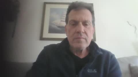 Snapshot of makis8989 chatting on 01/07/25, 07:42 makis8989 online show from 01/07/25, 07:42