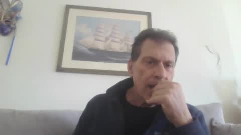 Snapshot of makis8989 chatting on 01/10/25, 07:57 makis8989 online show from 01/10/25, 07:57