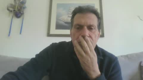 Snapshot of makis8989 chatting on 01/11/25, 08:11 makis8989 online show from 01/11/25, 08:11