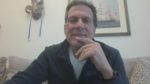 Snapshot of makis8989 chatting on 01/14/25, 06:45 makis8989 online show from 01/14/25, 06:45