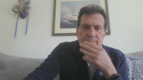 Snapshot of makis8989 chatting on 01/15/25, 09:13 makis8989 online show from 01/15/25, 09:13