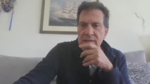 Snapshot of makis8989 chatting on 01/16/25, 08:00 makis8989 online show from 01/16/25, 08:00