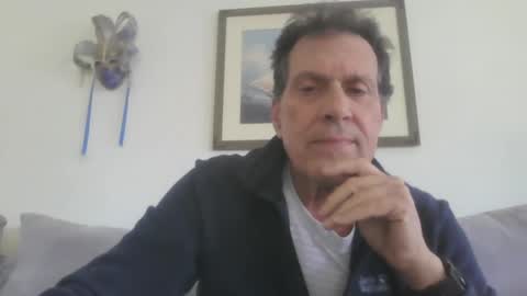 Snapshot of makis8989 chatting on 01/25/25, 08:10 makis8989 online show from 01/25/25, 08:10