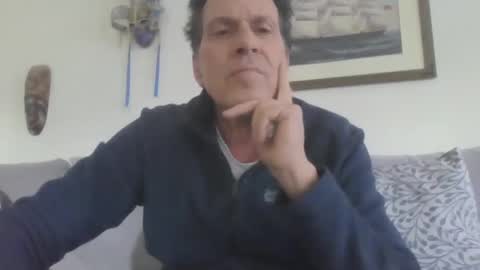 Snapshot of makis8989 chatting on 01/26/25, 07:53 makis8989 online show from 01/26/25, 07:53