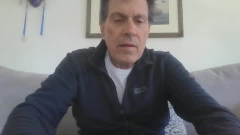 Snapshot of makis8989 chatting on 01/28/25, 07:32 makis8989 online show from 01/28/25, 07:32