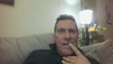 Snapshot of makis8989 chatting on 02/03/25, 08:46 makis8989 online show from 02/03/25, 08:46