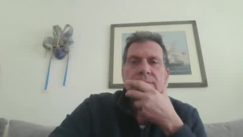 Snapshot of makis8989 chatting on 02/21/25, 08:51 makis8989 online show from 02/21/25, 08:51