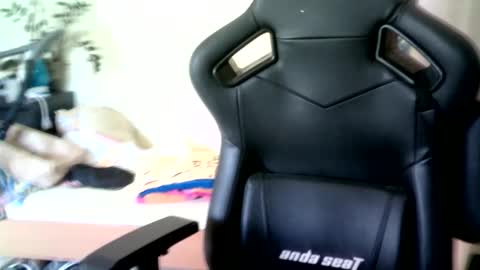 Snapshot of makis8989 chatting on 09/13/25, 07:08 makis8989 online show from 09/13/25, 07:08