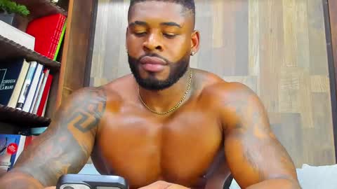 Snapshot of makonneen chatting on 02/12/25, 04:33 Makonnen online show from 02/12/25, 04:33