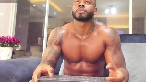 Snapshot of makonneen chatting on 02/21/25, 08:51 Makonnen online show from 02/21/25, 08:51