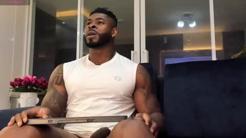 Snapshot of makonneen chatting on 03/05/25, 05:18 Makonnen online show from 03/05/25, 05:18