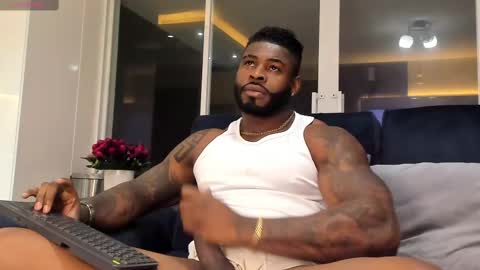 Snapshot of makonneen chatting on 03/07/25, 02:36 Makonnen online show from 03/07/25, 02:36