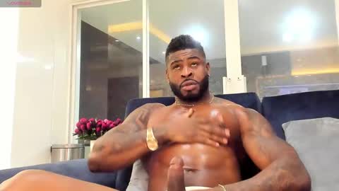 Snapshot of makonneen chatting on 03/08/25, 01:50 Makonnen online show from 03/08/25, 01:50