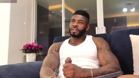 Snapshot of makonneen chatting on 03/11/25, 03:48 Makonnen online show from 03/11/25, 03:48