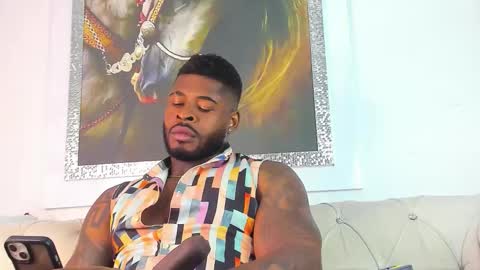 Snapshot of makonneen chatting on 10/08/25, 02:53 Makonnen online show from 10/08/25, 02:53