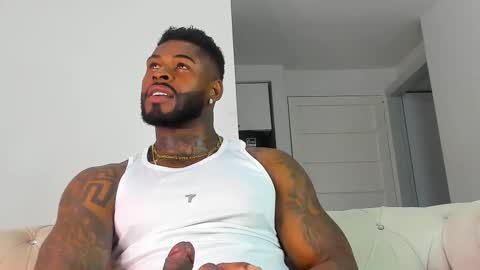 Snapshot of makonneen chatting on 10/29/25, 12:02 Makonnen online show from 10/29/25, 12:02