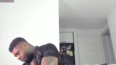 Snapshot of makonneen chatting on 07/09/26, 07:34 Makonnen online show from 07/09/26, 07:34