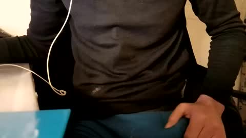 Snapshot of makukabig chatting on 02/23/25, 09:33 makukabig online show from 02/23/25, 09:33