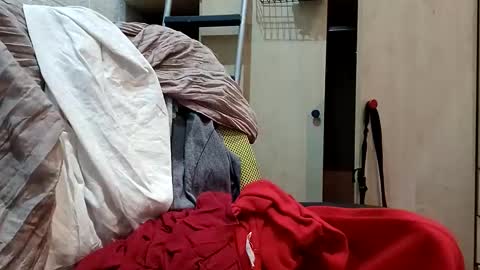 Snapshot of makukabig chatting on 10/25/25, 03:40 makukabig online show from 10/25/25, 03:40