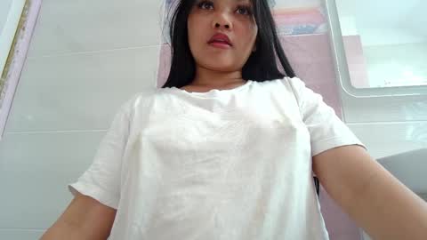Snapshot of makulato chatting on 05/30/26, 01:52 Maya online show from 05/30/26, 01:52