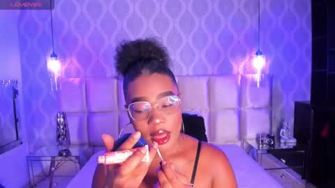 malaaiikaa online show from 02/22/25, 08:31