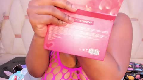 malaaiikaa online show from 02/27/26, 09:37