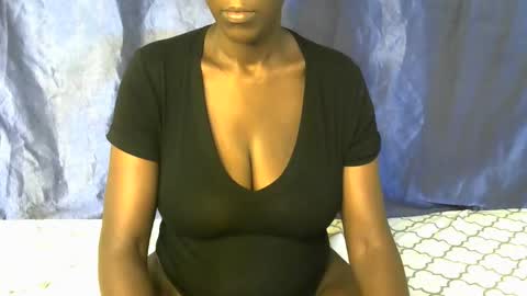 malaika_musa online show from 01/07/26, 08:39