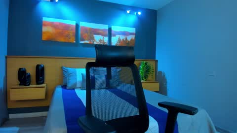 Snapshot of malaikah_colette chatting on 10/09/25, 06:28 Malaikah online show from 10/09/25, 06:28