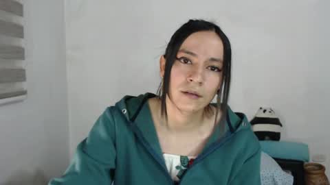 Snapshot of malasexychick chatting on 04/25/26, 01:41 Mariapau online show from 04/25/26, 01:41