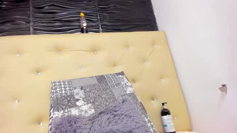 Snapshot of malayha_gray chatting on 12/02/24, 05:59 MALAYHA online show from 12/02/24, 05:59