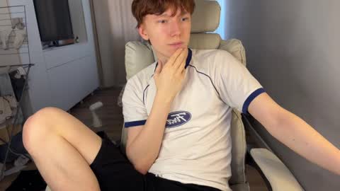 Snapshot of malcolm_yang chatting on 11/04/25, 10:47 Tom and Mark 3 online show from 11/04/25, 10:47