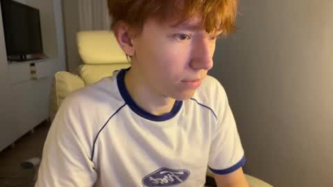 Snapshot of malcolm_yang chatting on 11/18/25, 10:31 Tom and Mark 3 online show from 11/18/25, 10:31