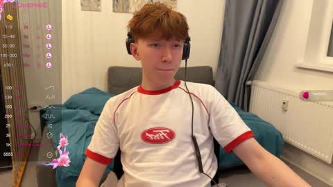 Snapshot of malcolm_yang chatting on 11/25/25, 07:03 Tom and Mark 3 online show from 11/25/25, 07:03