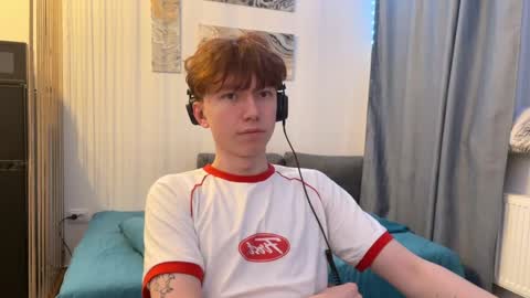 Snapshot of malcolm_yang chatting on 12/15/25, 08:02 Tom and Mark 3 online show from 12/15/25, 08:02