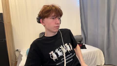 Snapshot of malcolm_yang chatting on 01/19/26, 02:21 Tom and Mark 3 online show from 01/19/26, 02:21