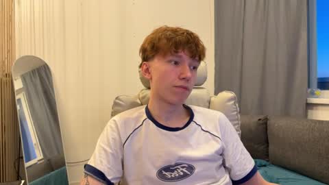 Snapshot of malcolm_yang chatting on 02/23/26, 03:42 Tom and Mark 3 online show from 02/23/26, 03:42